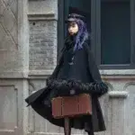 MANTEAU GOTHIQUE SQUELETTE