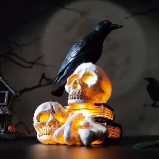Lampe Gothique avec Têtes de Mort