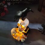 Lampe Gothique avec Têtes de Mort