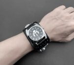 Montre Bracelet Large Tête de Mort