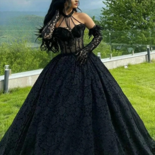 Robe de Mariée Noire en Dentelle