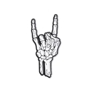 Pin's Main Squelette Rock – Accessoire Gothique Métal
